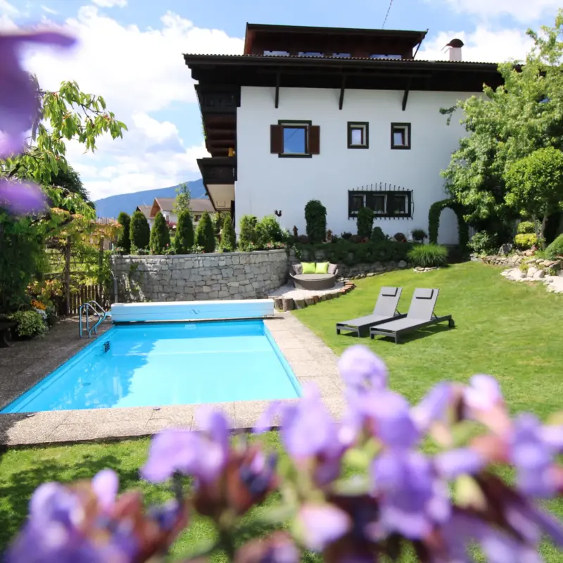 Ferienwohnung Riffian mit Pool